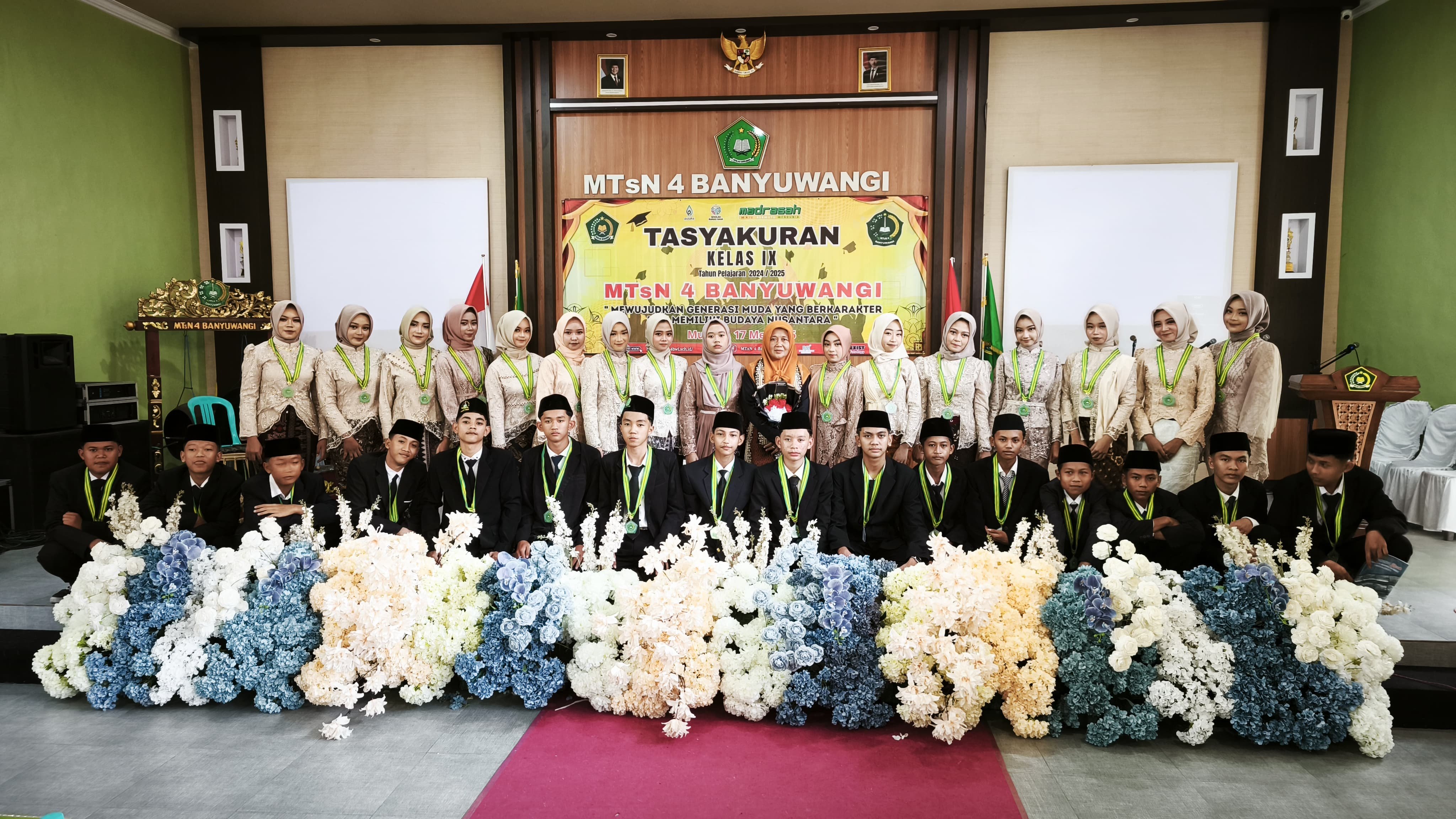 MTsN 4 Banyuwangi Gelar Tasyakuran Kelas 9