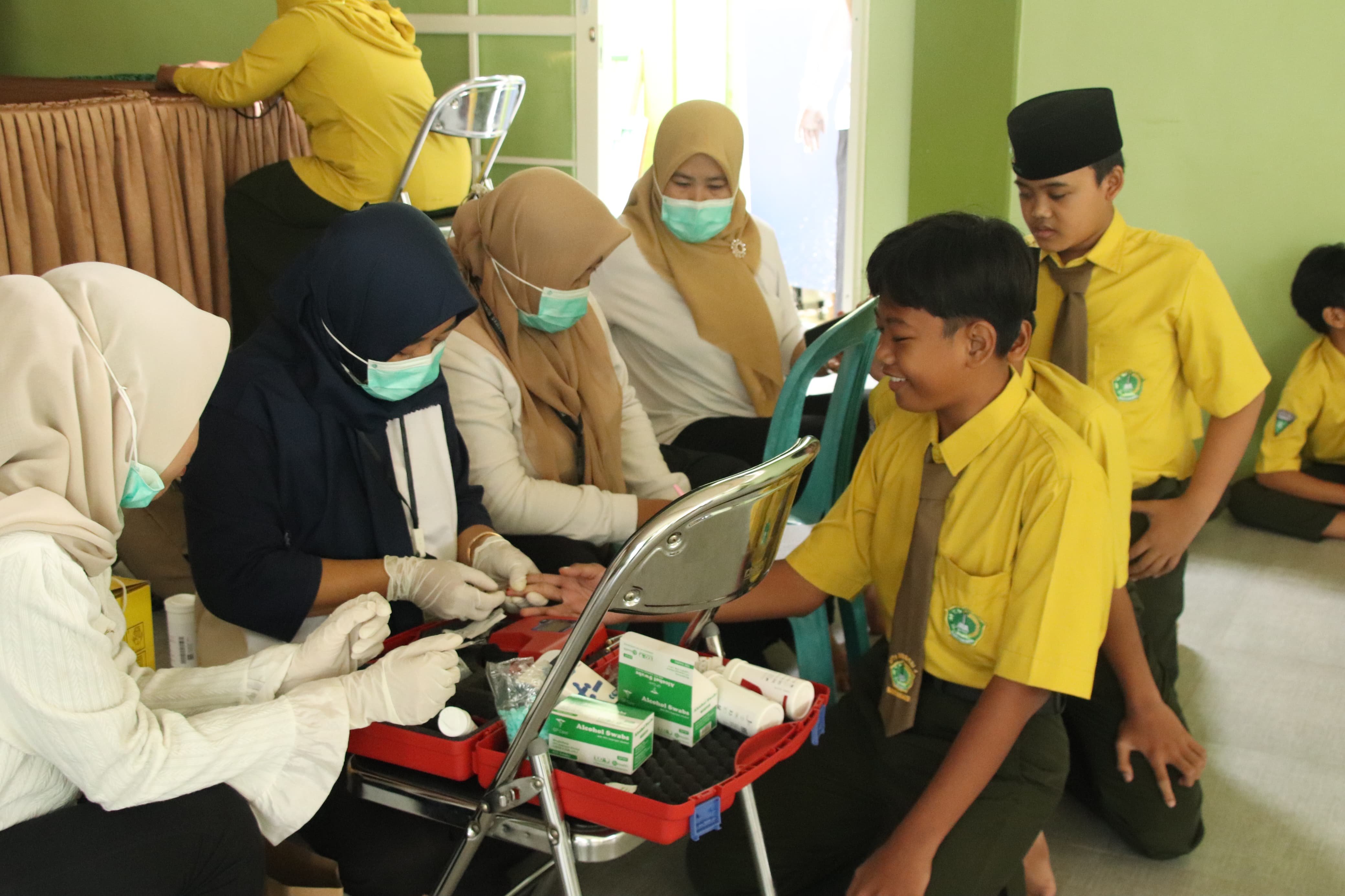 Puskesmas Sumberberas Gelar Skrining Kesehatan untuk Siswa Baru MTsN 4 Banyuwangi