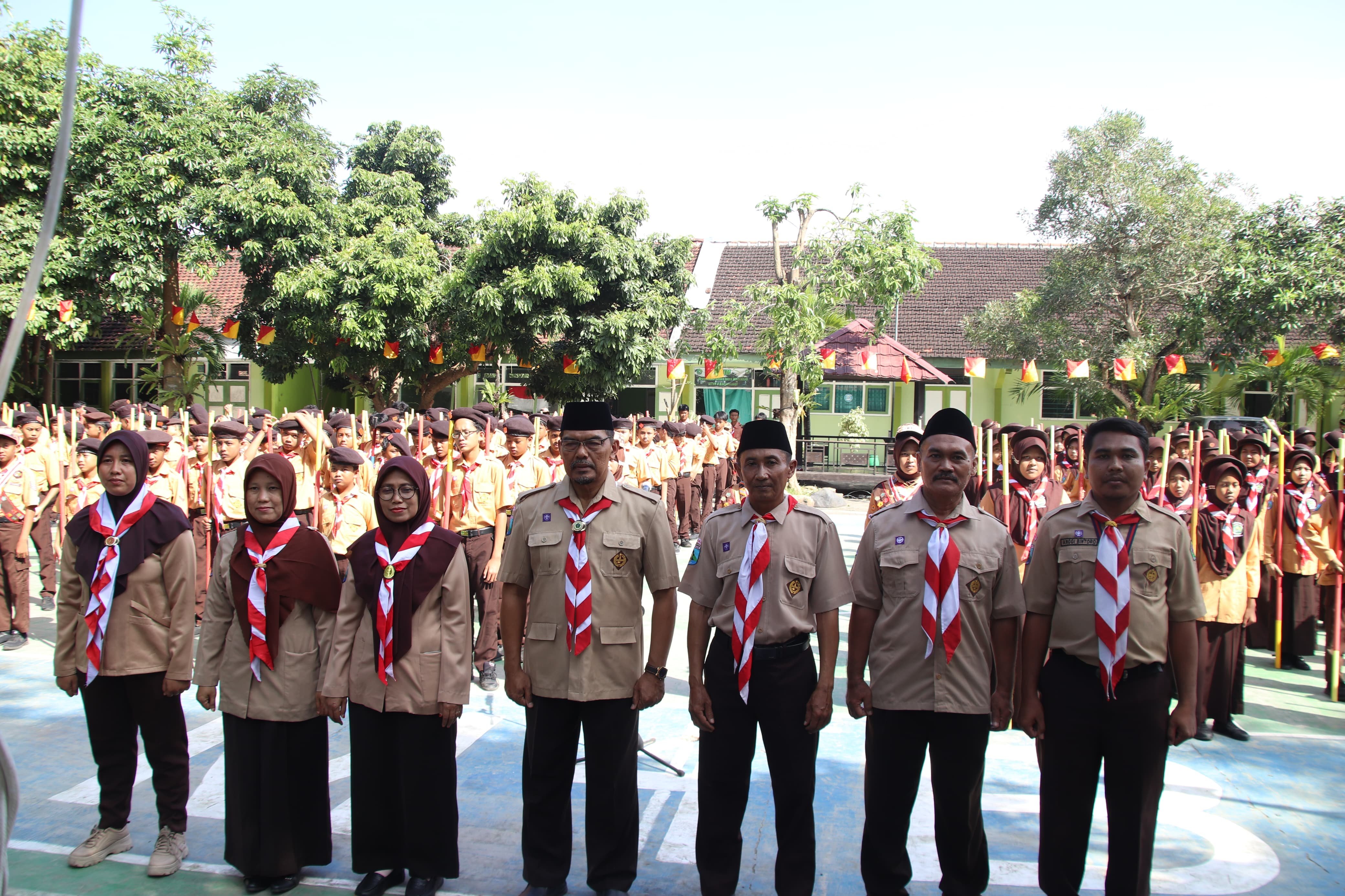 MTsN 4 Banyuwangi Sukses Gelar Perkemahan Penerimaan Tamu Galang