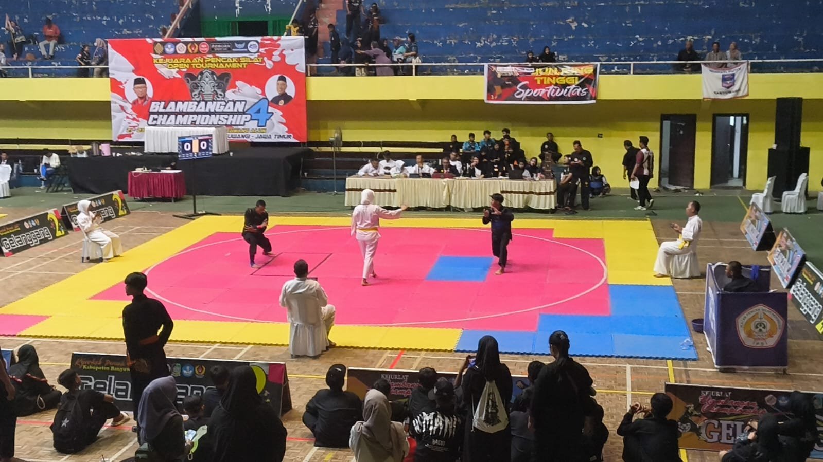 MTsN 4 Banyuwangi Sabet Juara Umum 2 di Blambangan Championship 4