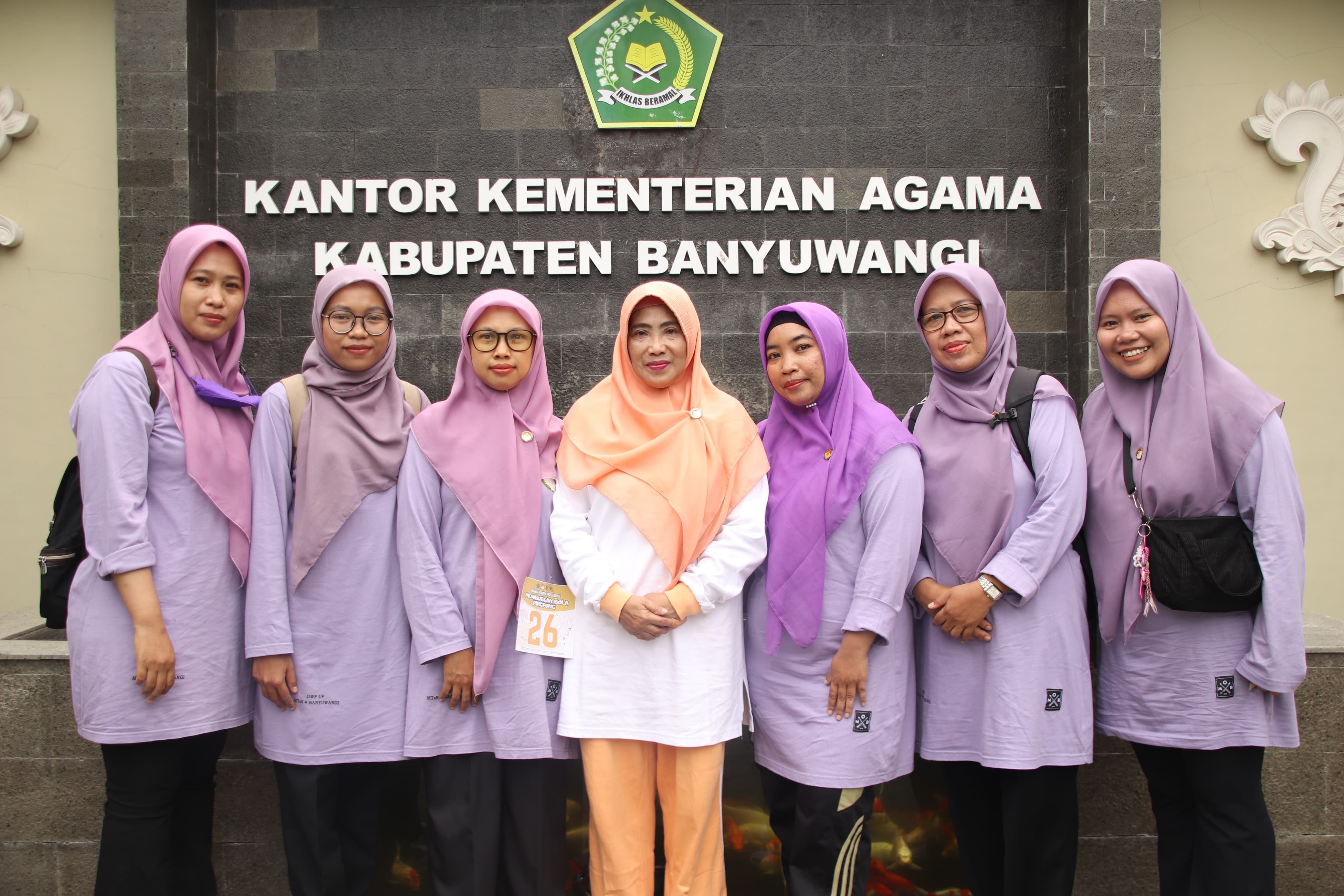 Semangat Penuh Cita Rasa: DWP UP MTsN 4 Banyuwangi Ramaikan HUT DWP ke-26